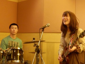 155761_569918493090598_666675661_n