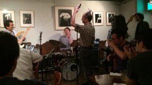 コールアンレスポンス